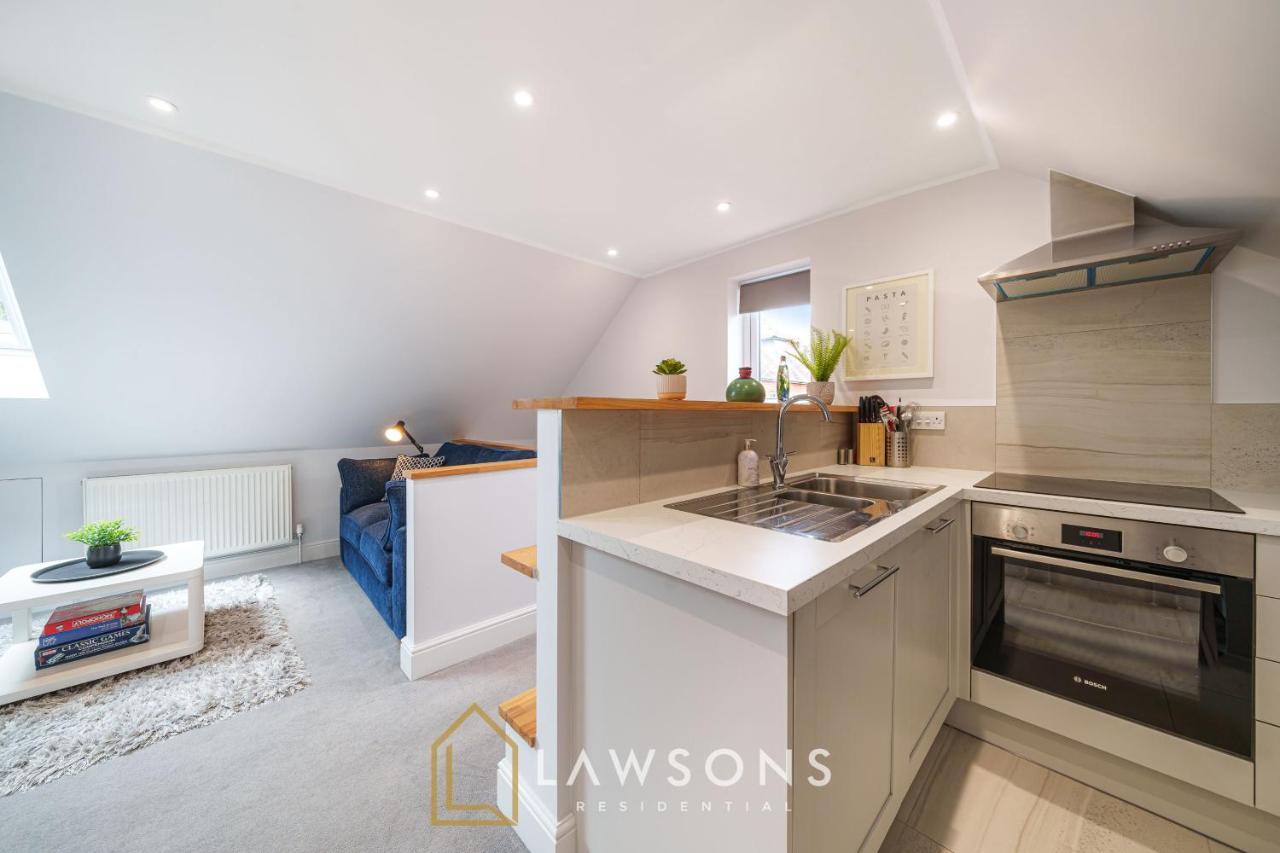 Loft Living By Lawsons With Parking Apartment Windsor Luaran gambar